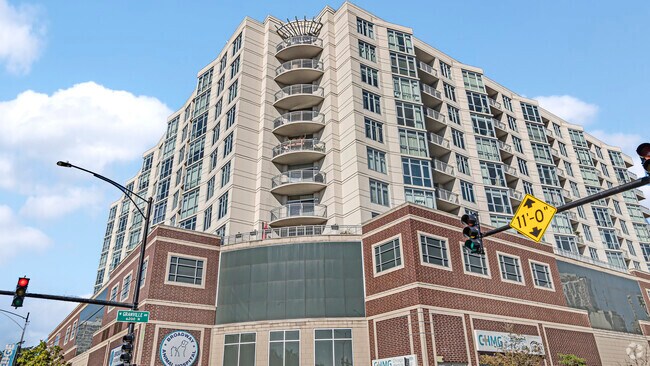 Building Photo - 1134 W Granville Ave Unit 816 Rental