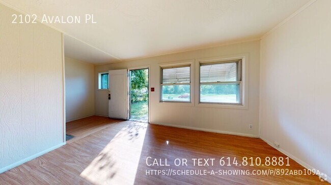 Building Photo - Three Bedroom-Garden Style Rental