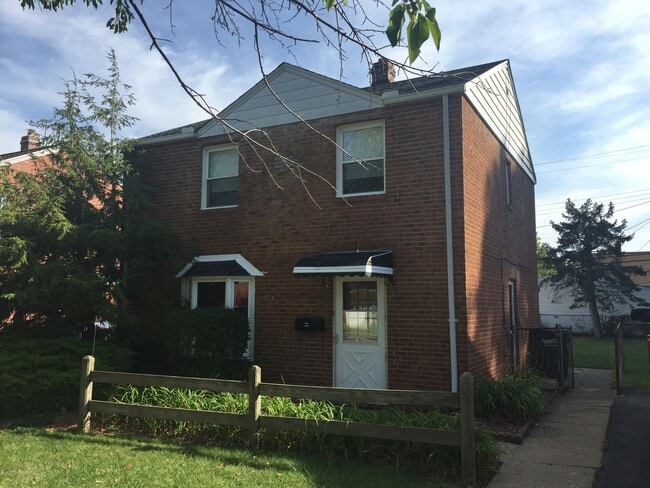 Building Photo - 20170 Priday Ave