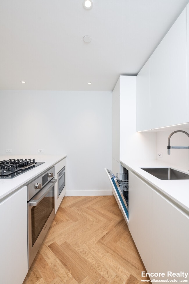 Photo - 12 Commonwealth Ave Unit 505