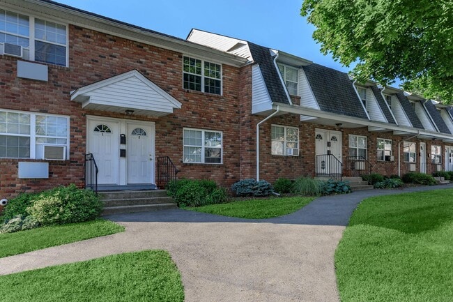 THIS WAY HOME TO TUDOR GARDENS - Tudor Gardens Apartments