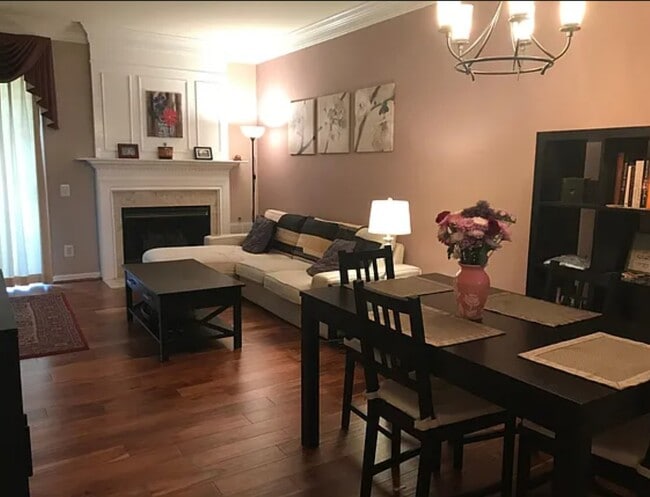 Photo - 1813 Kenwood Ave