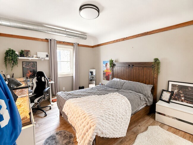 1802 11th Ave S Unit 2