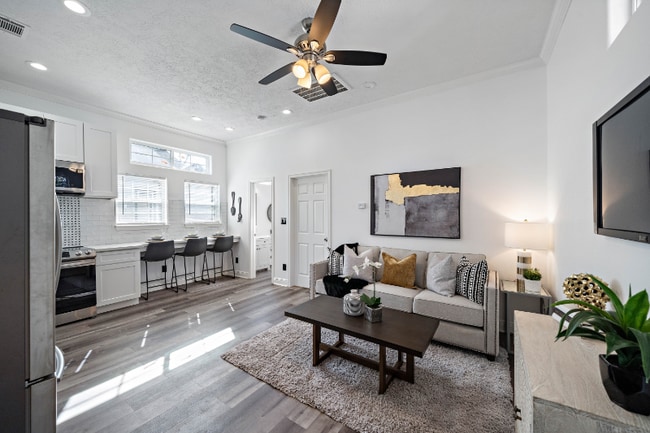 Photo - 2720 Briley St