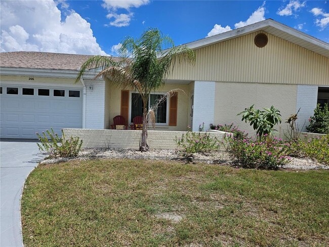 Building Photo - 206 Sola Ln