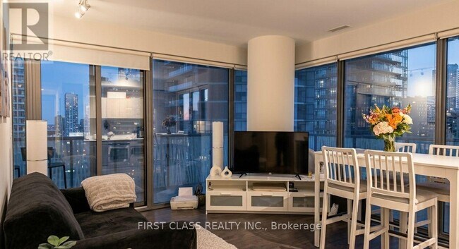 Photo - 50 Charles St E Unit 1605