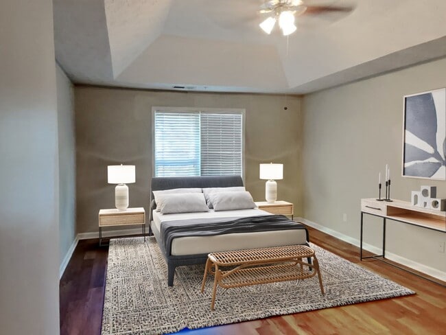 Photo - 2013 Briar Creek Ct NE