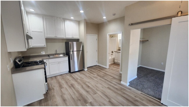 Photo - Madison Arches Apartments