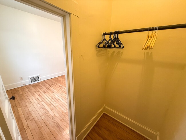 Photo - 209 E Harding Ave