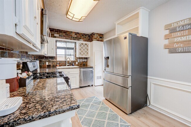 Photo - 1207 Archer St
