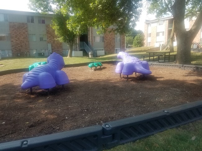 Photo - Edgebrook Park Apartments