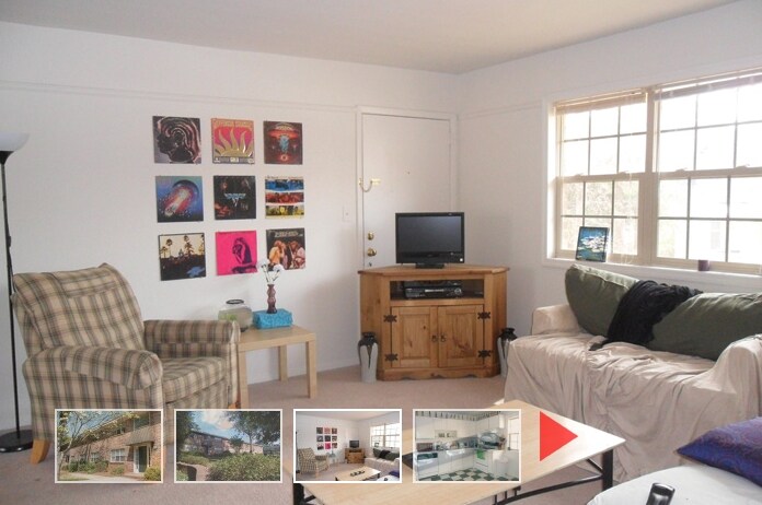 Living Room - Dearing Garden Apartments