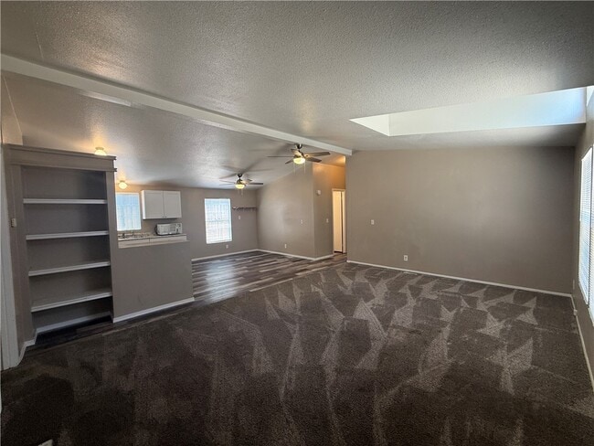 Photo - 2150 E Snavely Ave