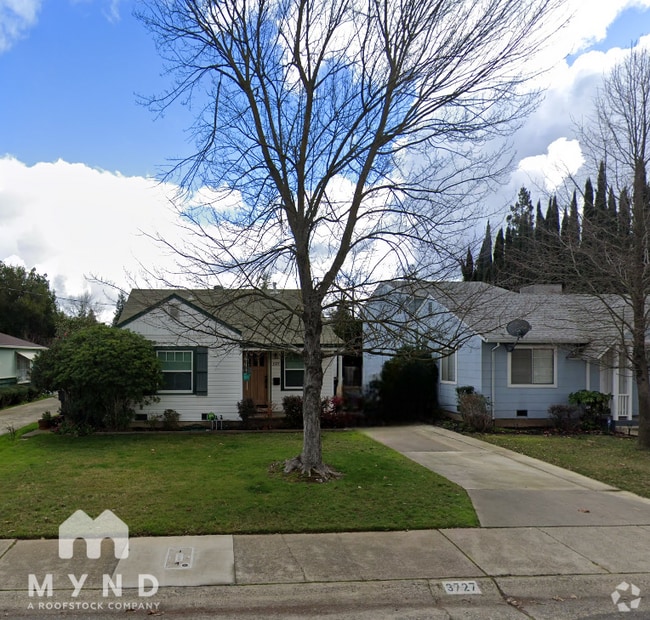 Building Photo - 3727 62nd St Rental