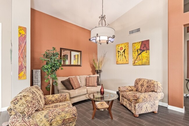 Photo - Gorgeous Winter Retreat - Fully Furnished