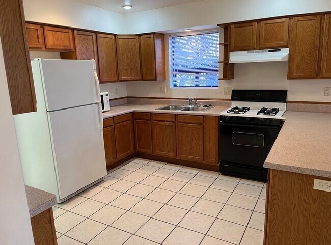 Photo - 878 Valley St Unidad C