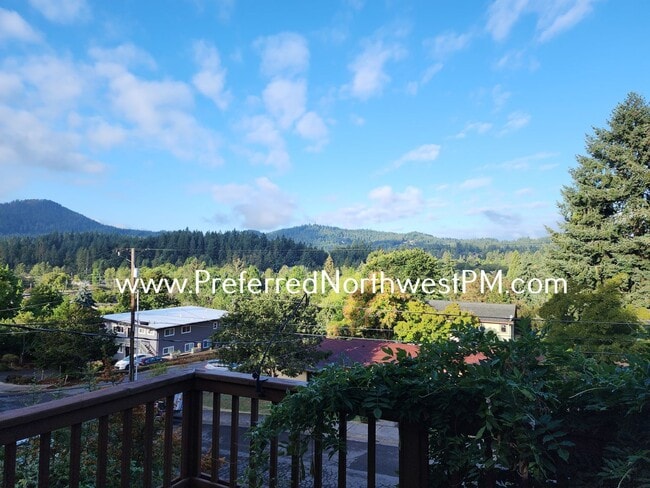 Photo - Beautiful 3 Bedroom Home in Southeast Eugene