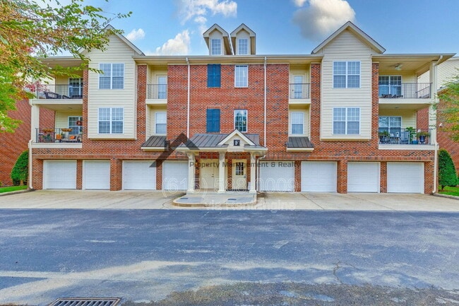 Photo - 3201 Aspen Grove Dr