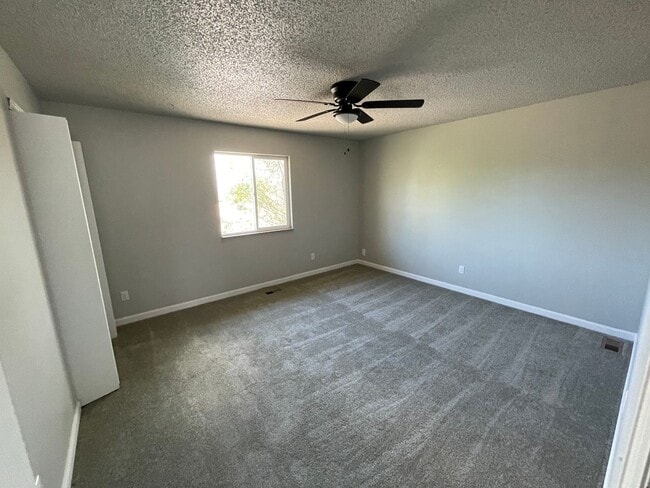 Photo - BG - GA6420 Unit #6420