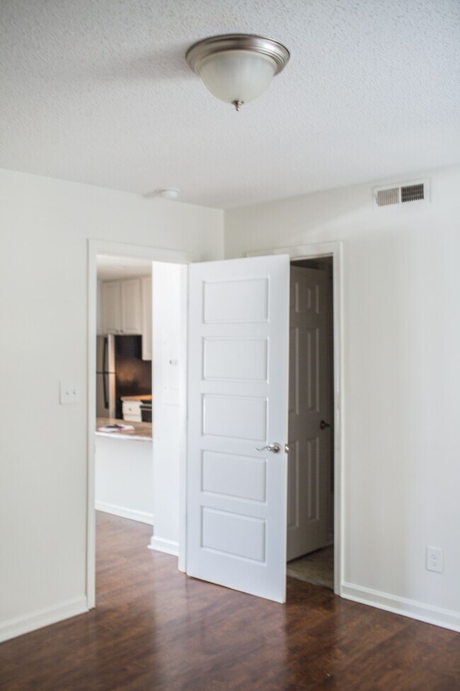 Photo - Mountain Crest