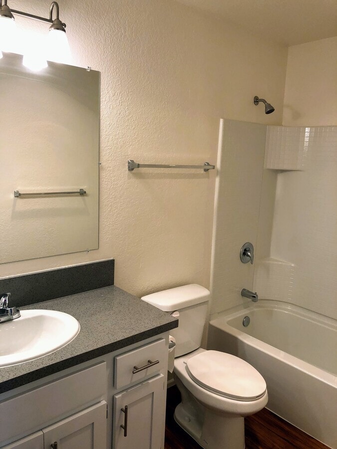 Photo - 366 Moss St Unidad 7