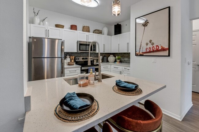 Photo - Aventura Clear Creek