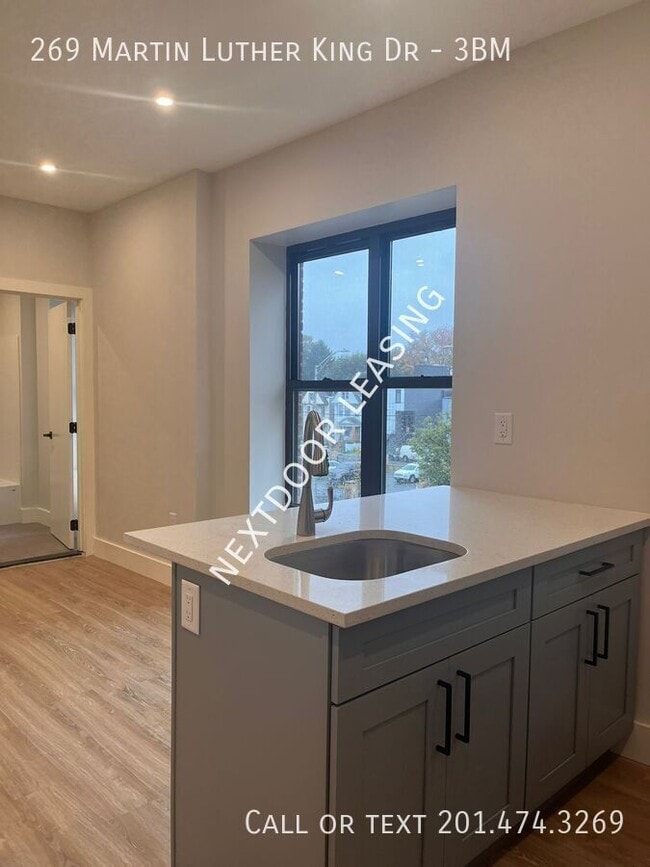 Photo - 269 M.L.K. Drive Unit 3BM