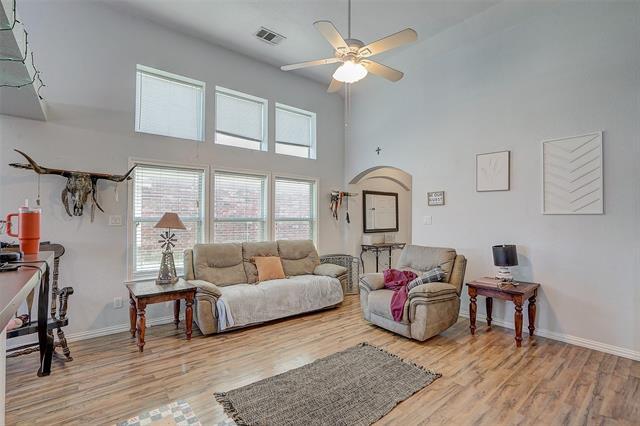Photo - 8801 Stewart St