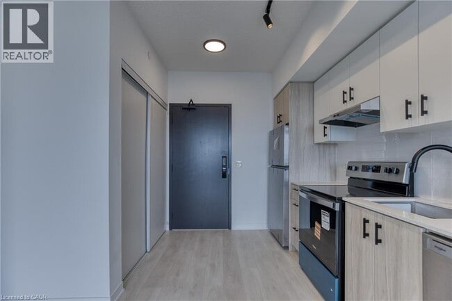 Photo - 4878 Powers Cmn Unit 608