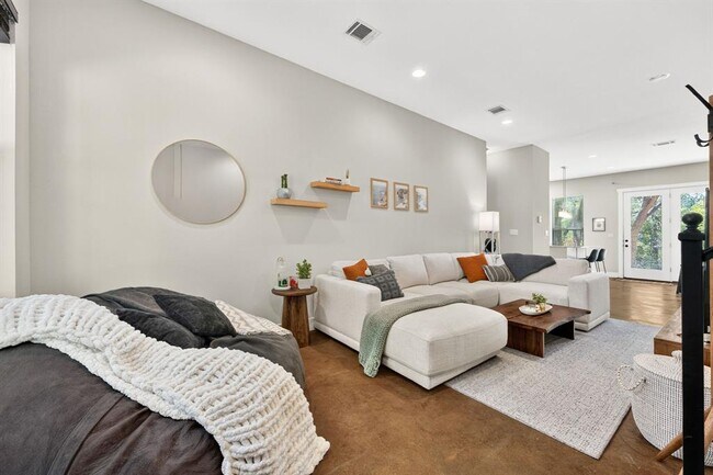 Photo - 3003 Lovell Dr Unit A