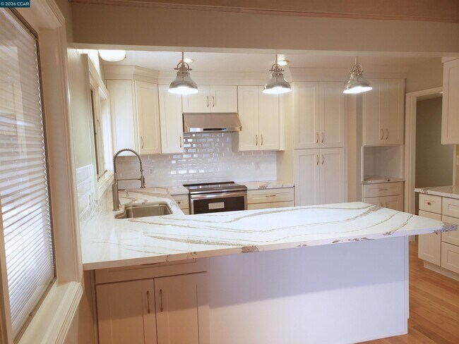 Photo - 29 Chapel Dr