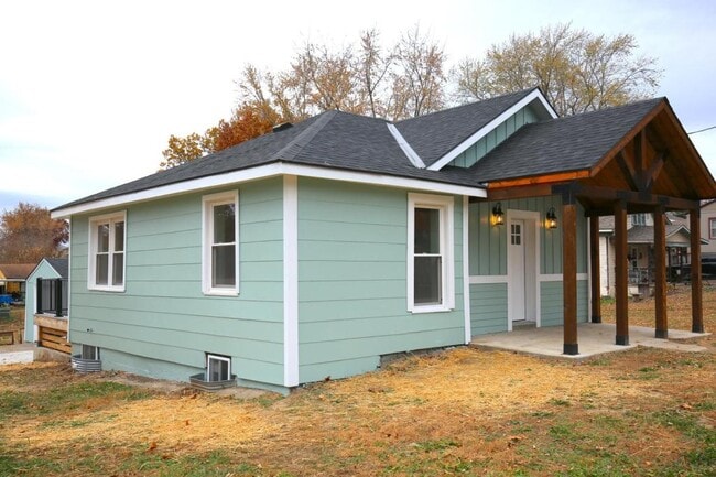 Photo - 126 S Kimball St