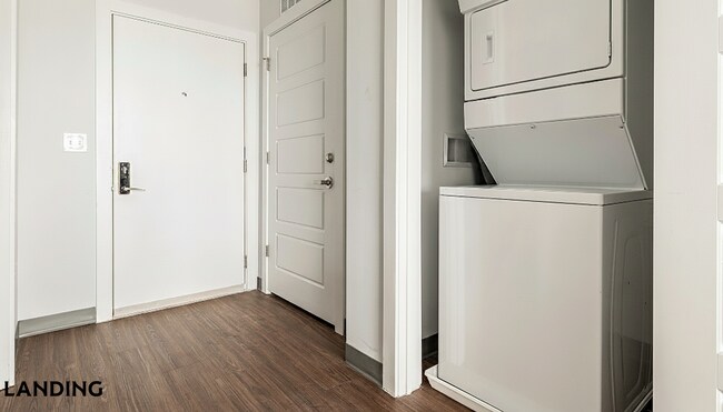 302 13th St S Unit 327