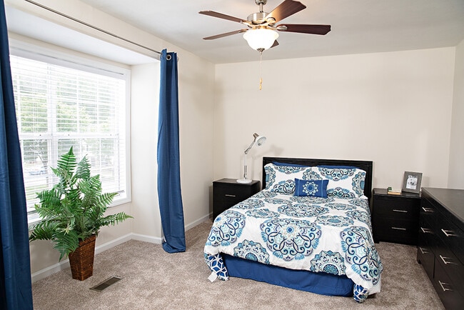 Photo - Beachwood Park Apartments and Townhomes