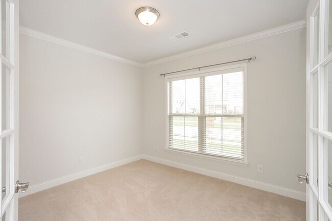 Photo - 110 Wynfield Blvd