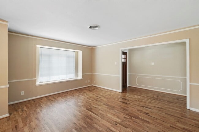 Photo - 4406 Rosebay Dr