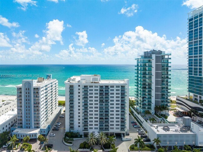Building Photo - 6917 Collins Ave Unit 607