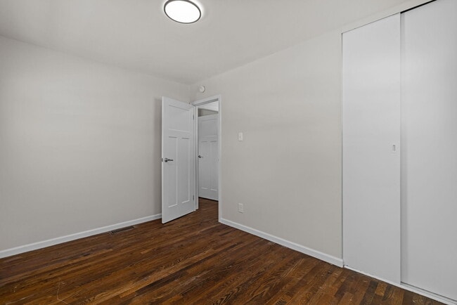 Photo - 1655 Fenmore Dr