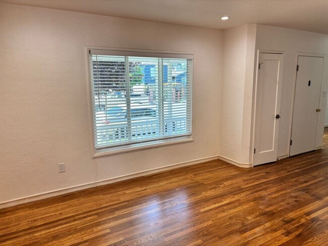Photo - Spacious 3BR, 2Bath House Oakland | $35=00 | Newly Remodeled | Se Habla Español