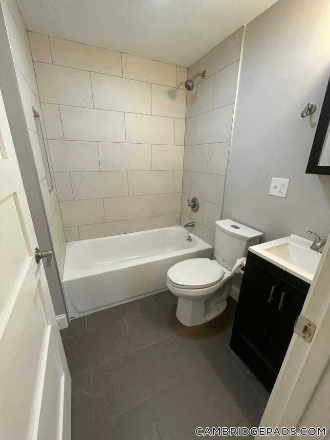 Photo - 124 Berkshire St Unit 1