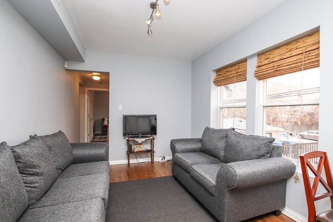 Photo - 1626 W Farwell Ave Unit 1F