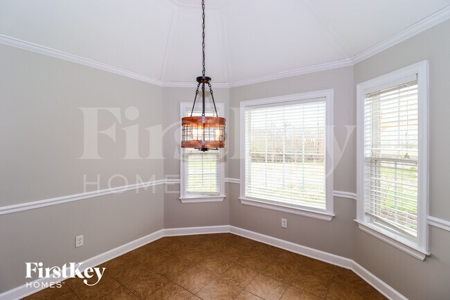 Photo - 170 Southwind Dr