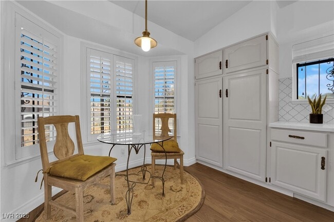 Photo - 148 Triberg Ct