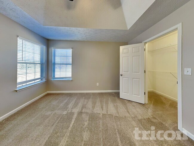 Photo - 8583 Misty Creek Cir