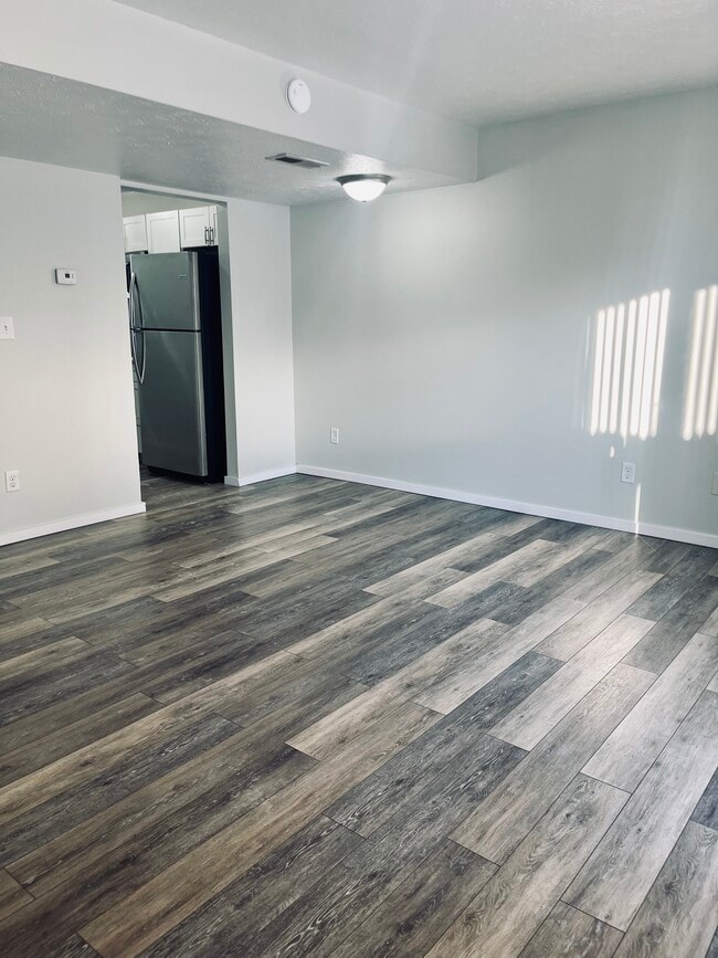 2 Bed 1.5 Bath Living Room