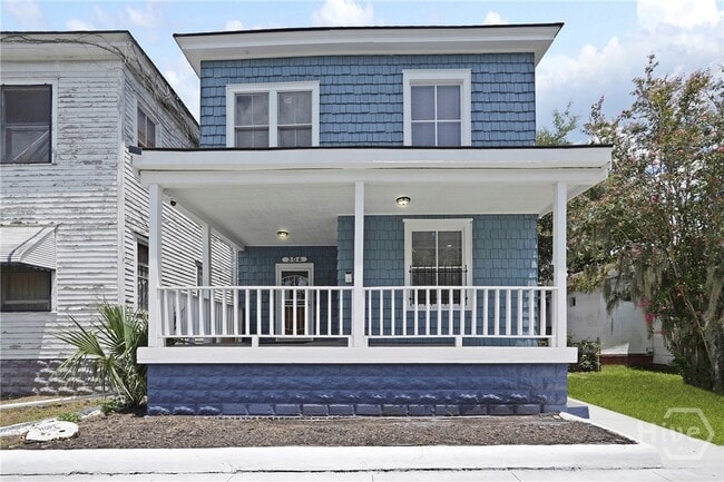 Photo - 306 W 42nd St House