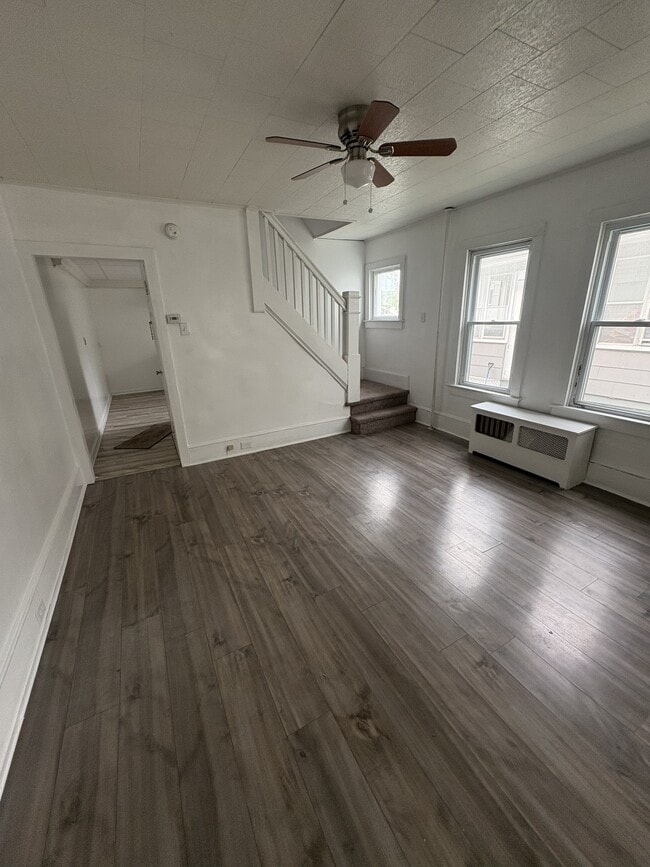 Photo - 500 E 5th St