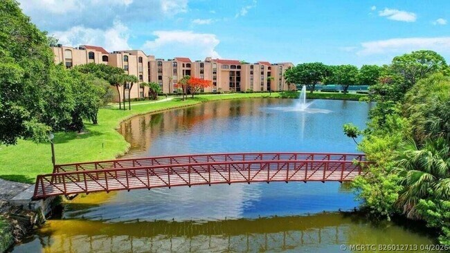 2255 Lindell Blvd Unit 4103
