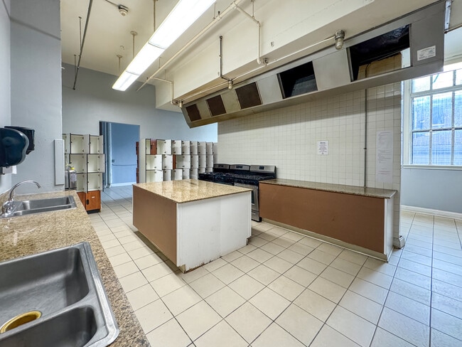 Photo - 5540 S Hyde Park Blvd Unit 725