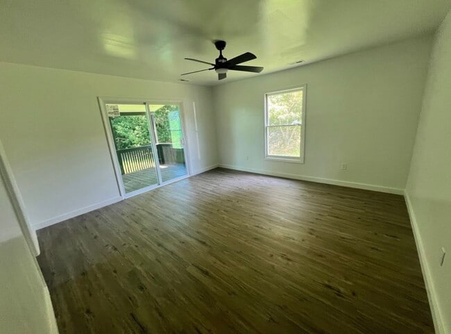 Photo - 114 Raby St